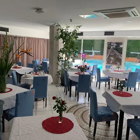 Restaurant De La מלון גולף-ז'ואן