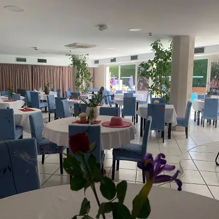 Hotel Restaurant De La Golfe-Juan