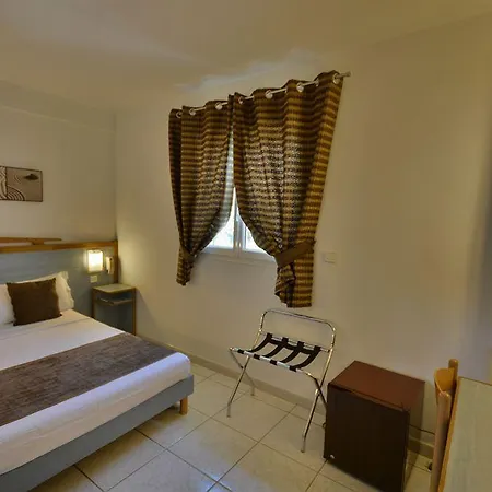 Restaurant De La Hotel